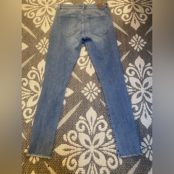 🩵EXCELLENT CONDITION | Abercrombie & Fitch Jeans | Size 27/4r - Picture 10 of 15